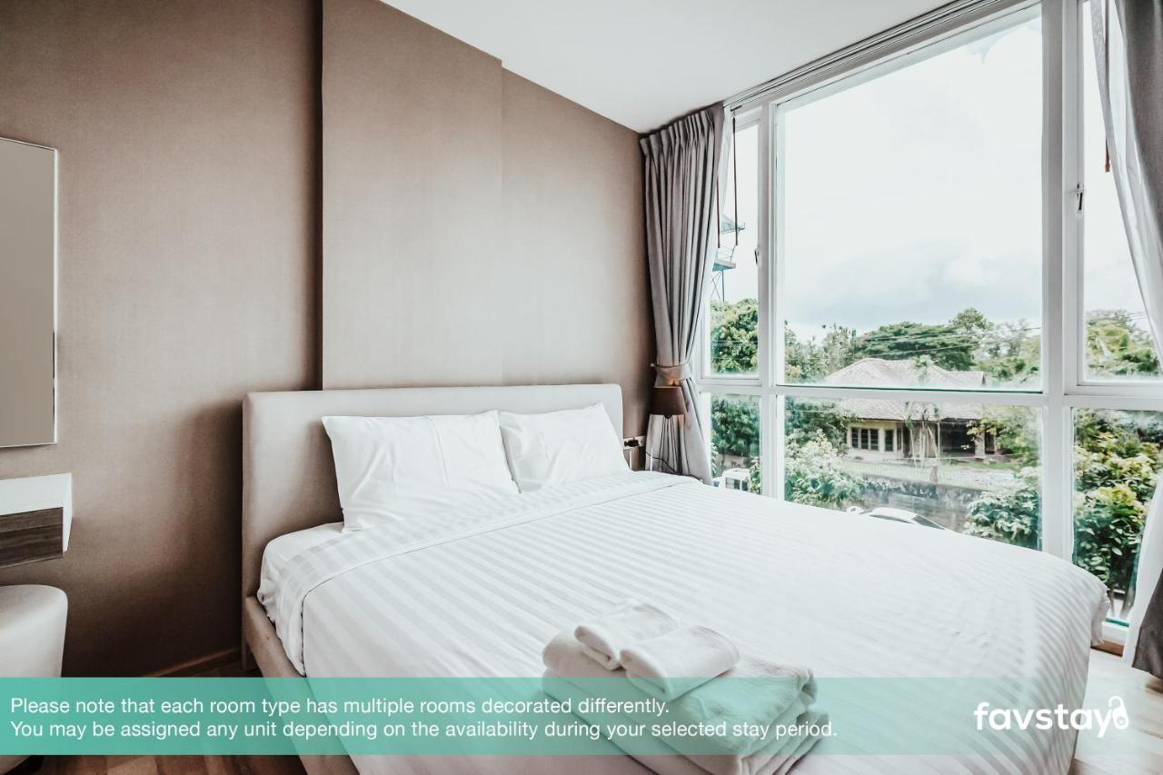 Favstay - The Base Downtown Phuket Bagian luar foto