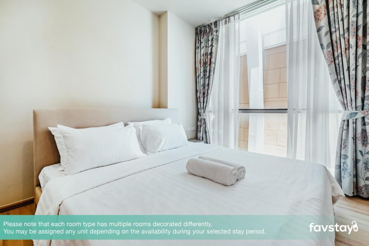Favstay - The Base Downtown Phuket Bagian luar foto