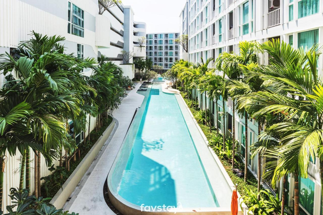 Favstay - The Base Downtown Phuket Bagian luar foto